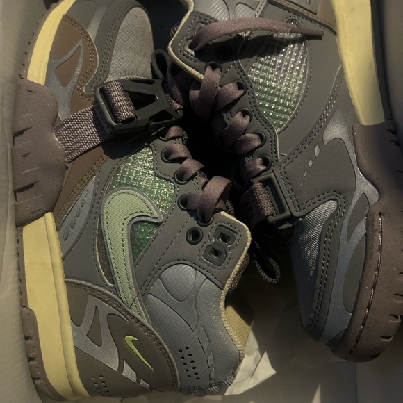 Hardly used air trainer 1 - Picture 2 of 4